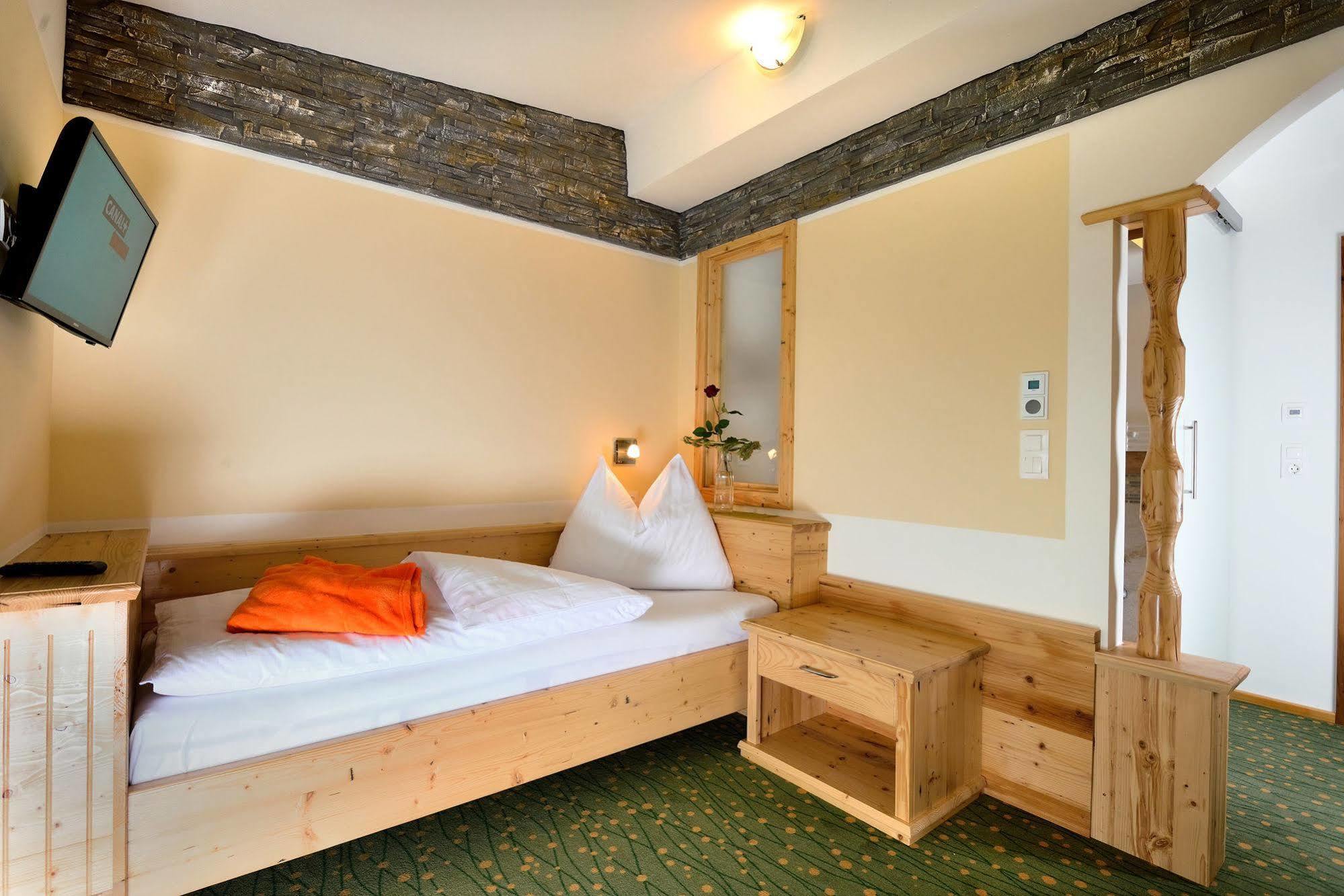 Lorenzer Schlafstubn Sankt Lorenzen im Mürztal Kültér fotó